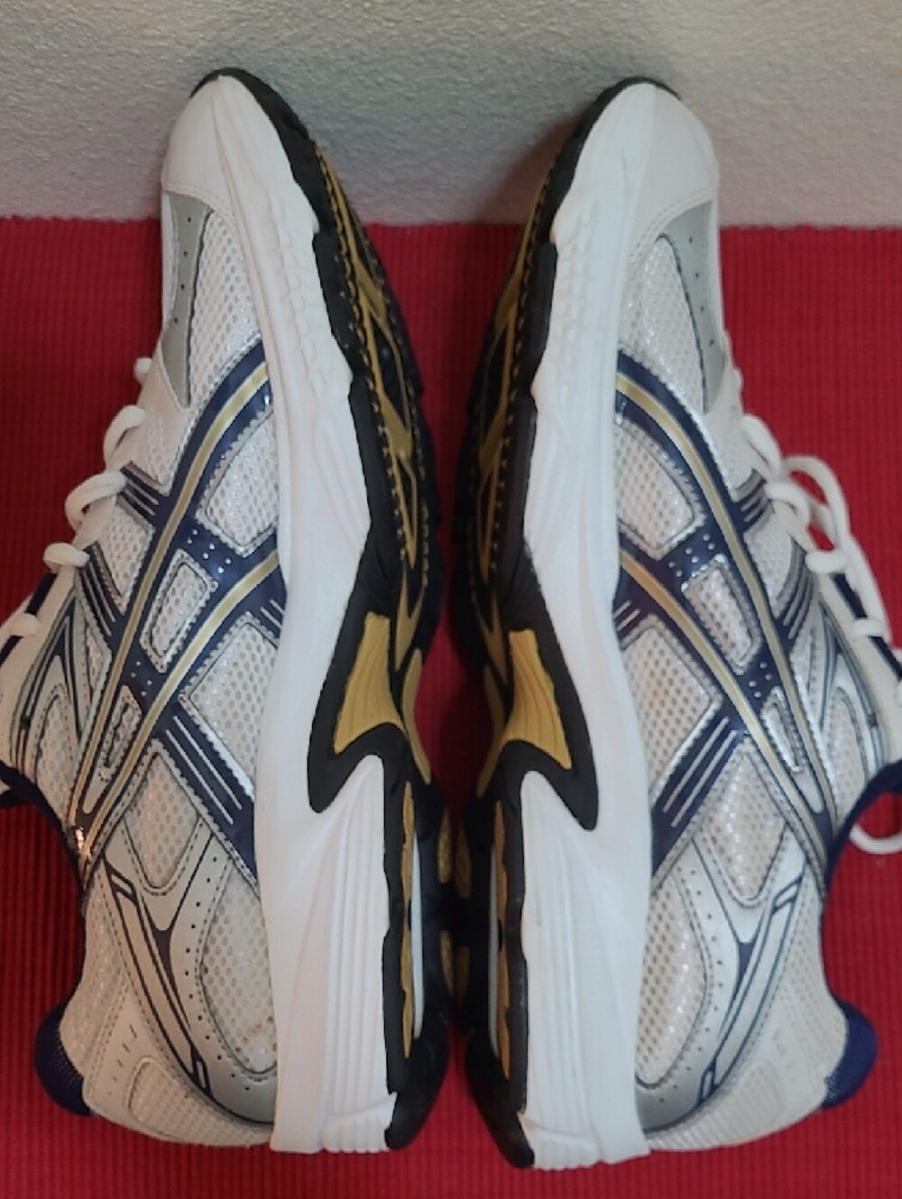 Asics White & Navy Men's Athletic Running Sneakers - Picture 7 of 11